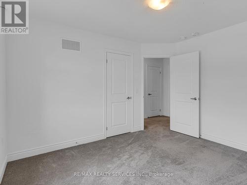 66 Stately Drive, Wasaga Beach, ON - Indoor Photo Showing Other Room