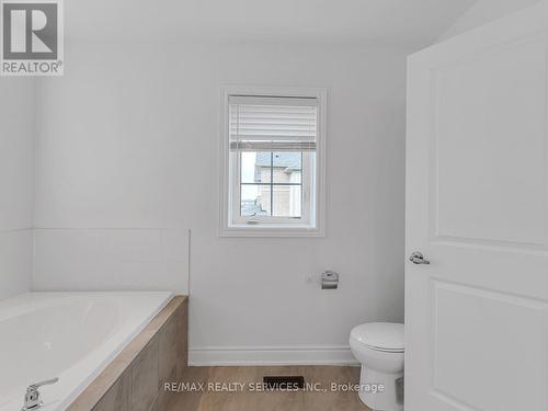 66 Stately Drive, Wasaga Beach, ON - Indoor Photo Showing Bathroom