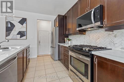 6 Drummondville Drive, Brampton, ON - Indoor Photo Showing Kitchen With Stainless Steel Kitchen With Upgraded Kitchen