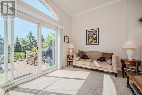 15 East Street, Oakville, ON - Indoor