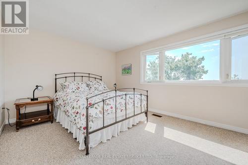 15 East Street, Oakville, ON - Indoor Photo Showing Bedroom