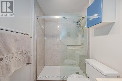 15 East Street, Oakville, ON - Indoor Photo Showing Bathroom