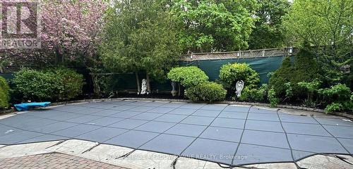2546 Valencia Road, Mississauga, ON - Outdoor With In Ground Pool
