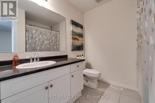 14 - 3256 Charles Fay Pass, Oakville, ON - Indoor Photo Showing Bathroom