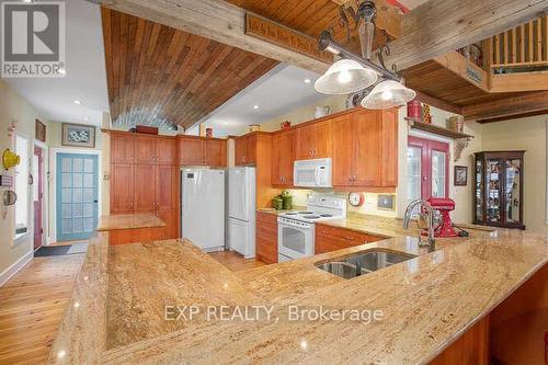 371 Lake Drive N, Georgina (Keswick North), ON - Indoor Photo Showing Kitchen With Double Sink