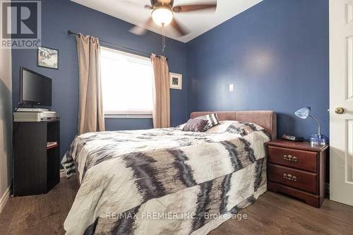 936 Vicrol Drive, Innisfil (Alcona), ON - Indoor Photo Showing Bedroom