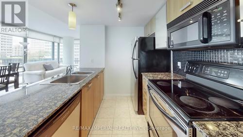 403 - 37 Grosvenor Street, Toronto C01, ON - Indoor Photo Showing Kitchen With Double Sink