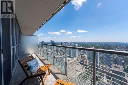 5104 - 386 Yonge Street, Toronto, ON - Outdoor With Balcony With View With Exterior