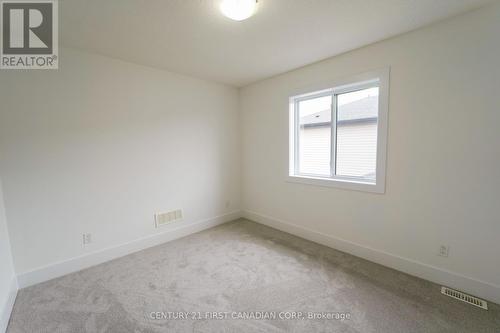 6956 Raleigh Boulevard, London, ON - Indoor Photo Showing Other Room