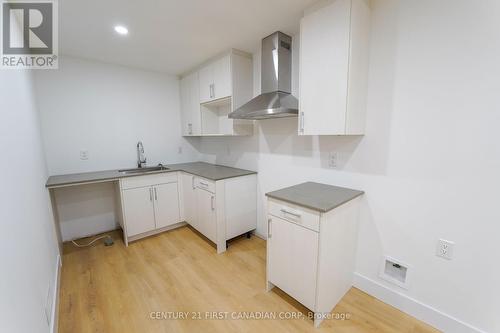 6956 Raleigh Boulevard, London, ON - Indoor Photo Showing Kitchen