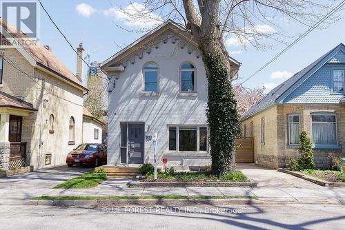 33 Wilson Avenue, London, ON - Outdoor With Facade