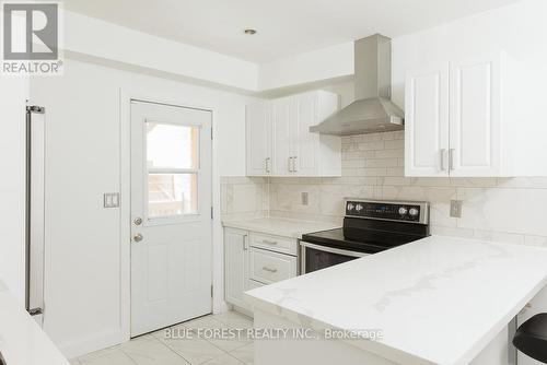 33 Wilson Avenue, London, ON - Indoor Photo Showing Kitchen