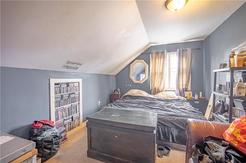 44 Haig Street, St. Catharines, ON - Indoor Photo Showing Bedroom