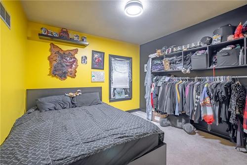 44 Haig Street, St. Catharines, ON - Indoor Photo Showing Bedroom