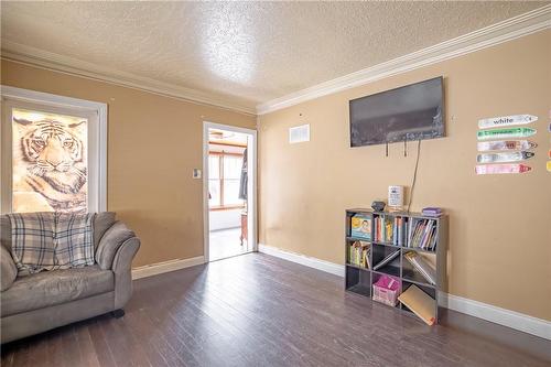 44 Haig Street, St. Catharines, ON - Indoor