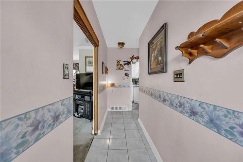 1687 Coram Crescent, Mississauga, ON - Indoor Photo Showing Other Room