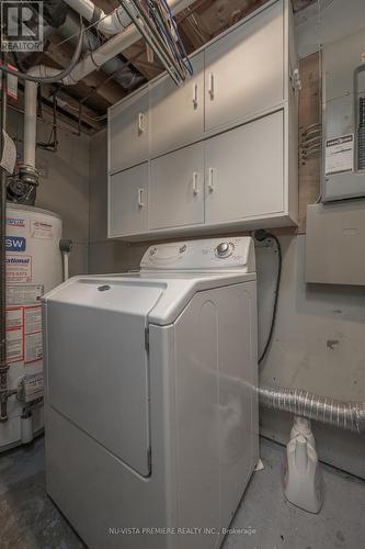 1910 Marconi Boulevard, London, ON - Indoor Photo Showing Laundry Room