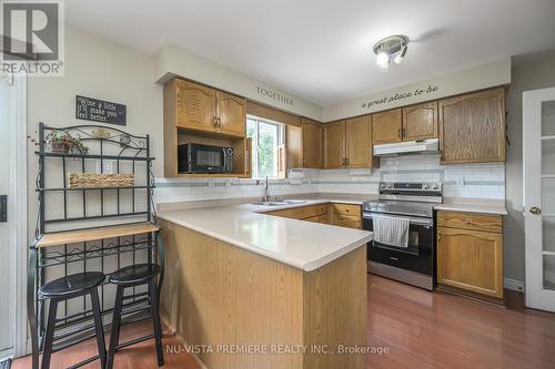 1910 Marconi Boulevard, London, ON - Indoor Photo Showing Kitchen