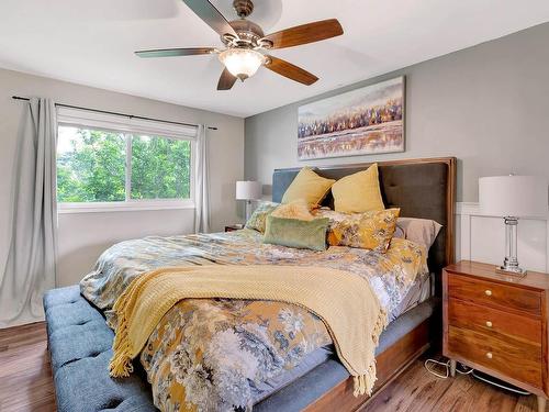 530 Huxley Place, Kamloops, BC - Indoor Photo Showing Bedroom