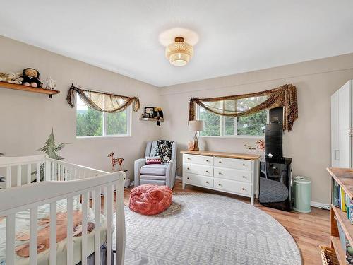 530 Huxley Place, Kamloops, BC - Indoor Photo Showing Bedroom