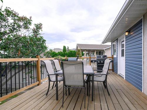 530 Huxley Place, Kamloops, BC - Outdoor With Deck Patio Veranda With Exterior