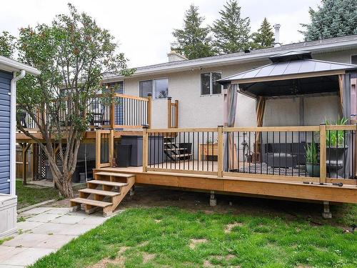 530 Huxley Place, Kamloops, BC - Outdoor With Deck Patio Veranda With Exterior