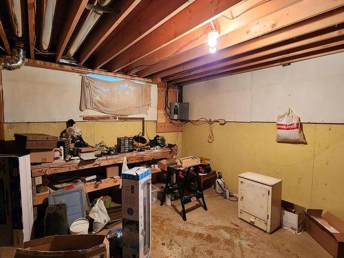 1600 Stage Rd, Cache Creek, BC - Indoor Photo Showing Basement