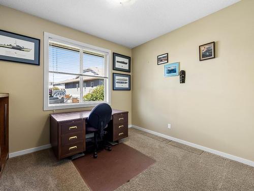 2502 Bentall Drive, Kamloops, BC - Indoor Photo Showing Office
