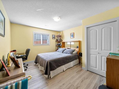 2524 Willowbrae Crt, Kamloops, BC - Indoor Photo Showing Bedroom