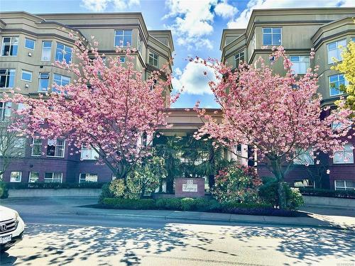 308-165 Kimta Rd, Victoria, BC - Outdoor