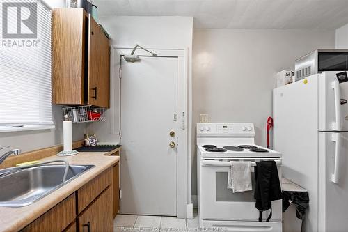 535-541 Pine Street, Windsor, ON - Indoor Photo Showing Kitchen