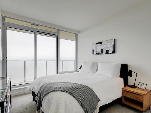 1606-707 Courtney St, Victoria, BC - Indoor Photo Showing Bedroom