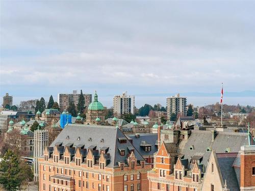 1606-707 Courtney St, Victoria, BC - Outdoor With View