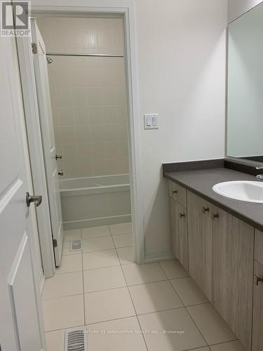 106 Armilia Place, Whitby, ON - Indoor Photo Showing Bathroom