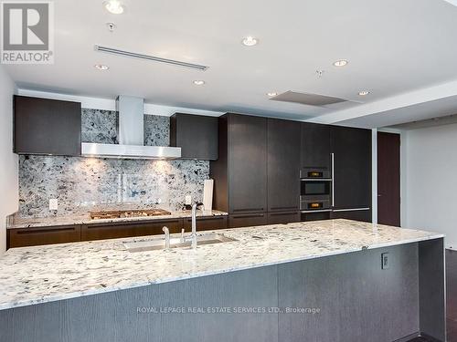 3007 - 180 University Avenue, Toronto C01, ON - Indoor Photo Showing Kitchen With Upgraded Kitchen