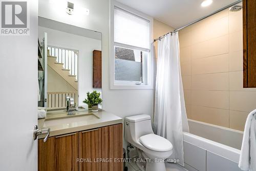 29 - 140 Broadview Avenue, Toronto, ON - Indoor Photo Showing Bathroom