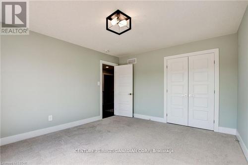 92 Aspen Circle, Thames Centre (Thorndale), ON - Indoor Photo Showing Other Room