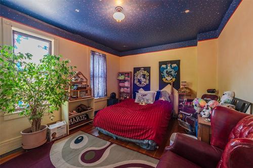 12609 Lakeshore Drive, Summerland, BC - Indoor Photo Showing Bedroom