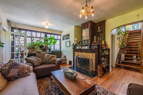 12609 Lakeshore Drive, Summerland, BC - Indoor Photo Showing Living Room With Fireplace