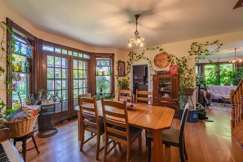 12609 Lakeshore Drive, Summerland, BC - Indoor Photo Showing Dining Room