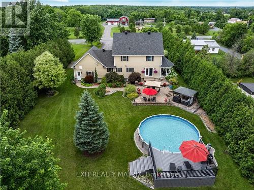 20296 Kenyon Concession Rd 1 Road, North Glengarry, ON - Outdoor With Above Ground Pool