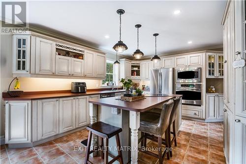 20296 Kenyon Concession Rd 1 Road, North Glengarry, ON - Indoor Photo Showing Kitchen With Upgraded Kitchen