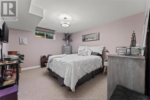 1126 Florence Avenue, Windsor, ON - Indoor Photo Showing Bedroom