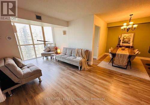 1801 - 265 Enfield Place, Mississauga, ON - Indoor Photo Showing Living Room