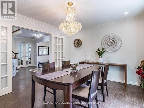 1499 Stoneybrook Trail, Oakville, ON - Indoor Photo Showing Dining Room