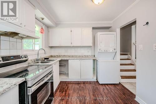 27 Stanlow Crescent, Hamilton, ON - Indoor Photo Showing Kitchen With Double Sink