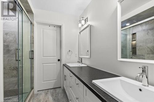 247 Fergus Street N, Mount Forest, ON - Indoor Photo Showing Bathroom