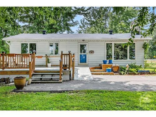 2322 Lockhead Road West, Ottawa, ON 