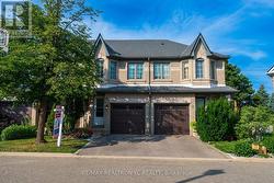 51 - 455 APACHE COURT  Mississauga, ON L4Z 3W8