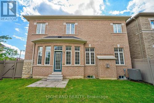 425 Threshing Mill Boulevard, Oakville, ON - Outdoor